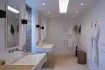 Bathroom 1 - Pix 1