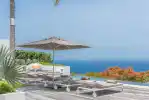Amazing ultra modern villa looking over the ocean