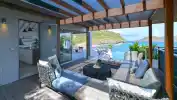 Newly built 4 bedrooms villa facing the sea - picture 5 title=